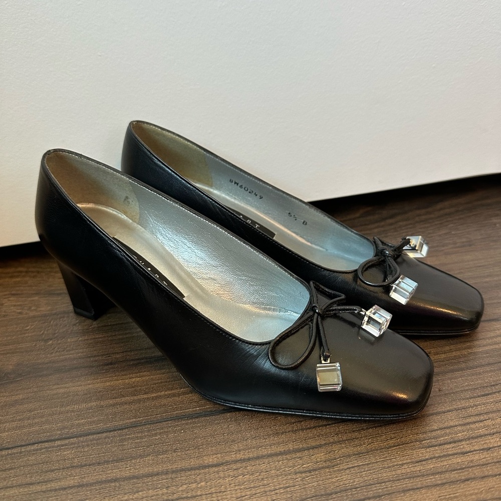Stuart Weitzman Black Leather Mid Heel Pumps with Crystal Charms - Picture 6 of 15